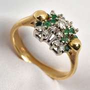 Sweet Vintage Emerald & Diamond Ring