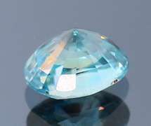 Superb flashing 2.20ct blue/blue green Cambodian Zircon