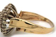 Posh & Glitzy 14kt YG Round Brilliant Cut Diamond Cluster Ring