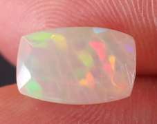 Captivating 1.97ct rare honey comb white Opal