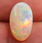Captivating 4.48ct rare honey comb white Opal