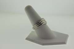 14KT White Gold V Shape ring