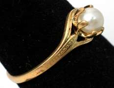 Dainty Vintage Pearl Ring in 14KT Yellow Gold