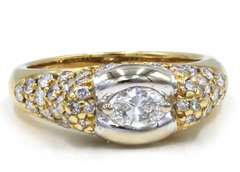 Dazzling 18kt YG Yellow Gold Oval Diamond Ring