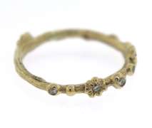 Beautiful Yellow Gold Diamond Flower Band