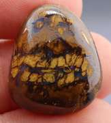 Highly figurative 24.32ct Koroit boulder Opal