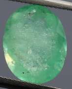 Stunning 1.63ct bright green Colombian emerald