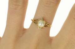 14K Yellow Gold Diamond Accent Pearl Classic Statement Ring