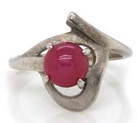 Unusual Red Star Sapphire & Florentine Finish Abstract Ring