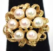 Floral Pearl Ring in 14KT Yellow gold