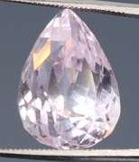 Glitteirng 11.75ct platinum pink Kunzite
