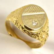 Nice Man's 18k Signet Style Ring