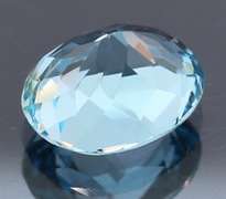 Simply stunning 6.36ct 10x12mm vivid sky blue Topaz