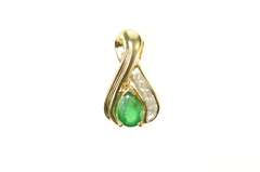 10K Yellow Gold 0.59 Ctw Natural Pear Emerald Diamond Pendant