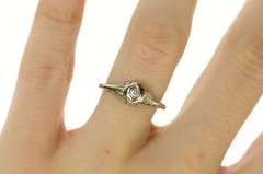 18K White Gold Art Deco Filigree Solitaire Promise Engagement Ring