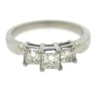 Dazzling Platinum 1ctw Diamond Ring