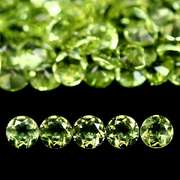 Brilliant 5.05ct set of matched diamond cut Peridot