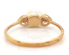 Delicate 14kt YG Pearl and Diamond Ring
