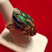 LADIES 18K GOLD DIAMOND DRAGON RING