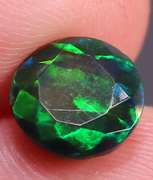 Vibrant 1.55ct ribbon pattern Black Opal solitaire