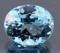 Simply stunning 6.36ct 10x12mm vivid sky blue Topaz