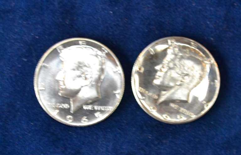 Lot of 2 1965 SMS 40 % Half Dollars BU