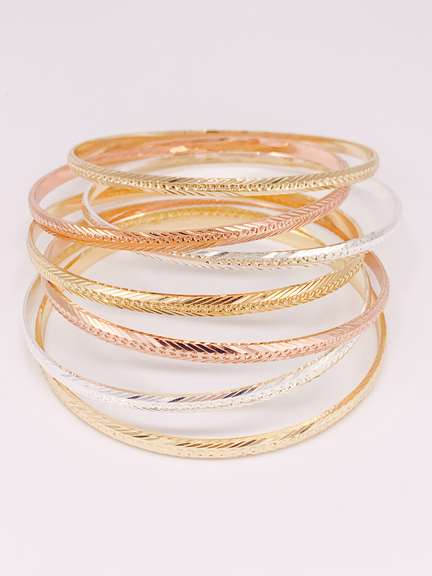 Amazing 18kt Gold Plated Tri Color Bangle Bracelet Set of 7!