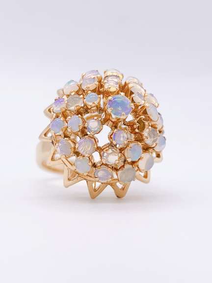 14kt Gold Opal Ring
