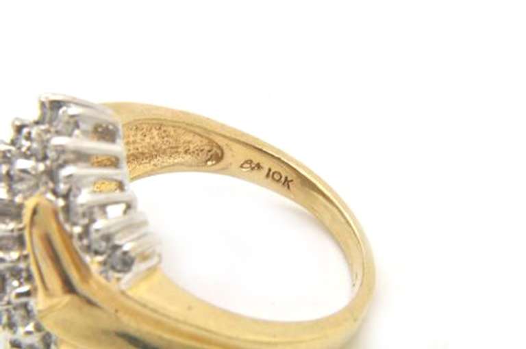 10kt Diamond Cluster Ring