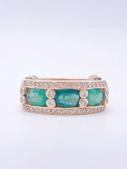 14kt Gold , Emerald, & Diamond Band Ring