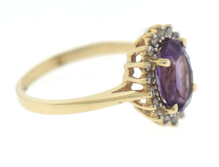 Dreamy Yellow Gold Oval Amethyst Halo Ring