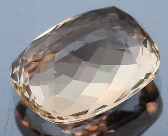 Brilliant! 8.66ct champagne Imperial Topaz