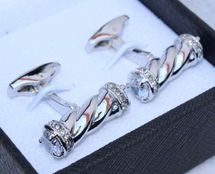 Handsome Pair Jeweled Style Cufflinks By Carelli
