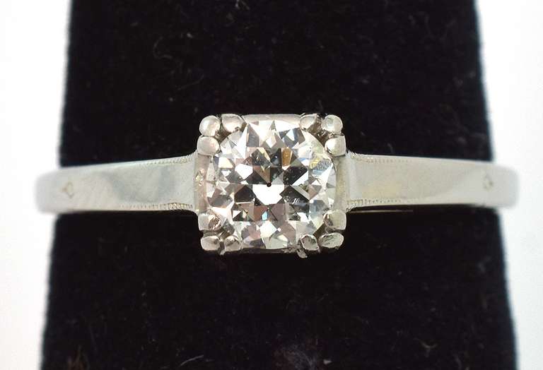 Glittering 1/3CT Cathedral-Mount Diamond Solitaire Ring in 14KT White Gold