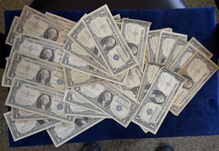 Lot OF 50 Circulated 1 Dollar Silver Certificates