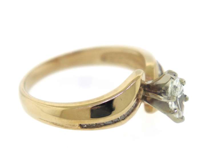 Fabulous 0.35ct Marquise Center with Baguette Side Diamond Ring