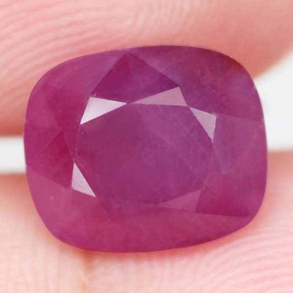 Giant 6.78ct collectors UNHEATED Ruby from Mozambique