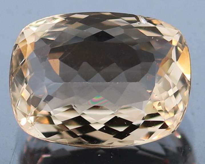 Brilliant! 8.66ct champagne Imperial Topaz