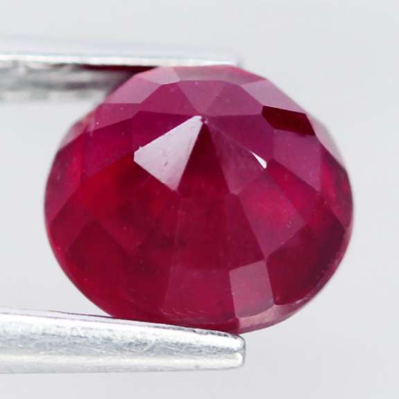 Amazing blood red 2.10ct Ruby solitaire