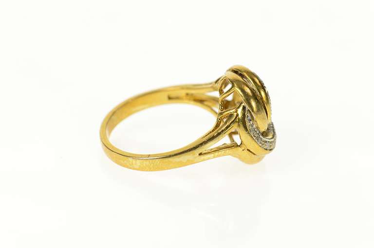 10K Yellow Gold Retro Classic Diamond Knot Swirl Statement Ring