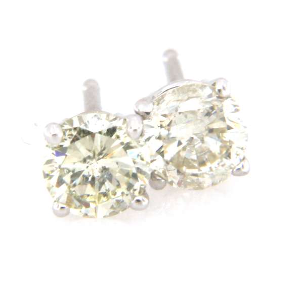 Elegant 14kt WG Round Diamond Earrings