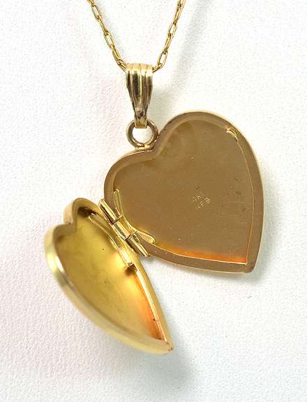 Precious Etched Locket Necklace in 14KT Yellow Gold