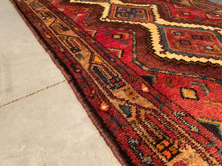 STUNNING PERSIAN  RUNNER 2'.9" X 10'.1"