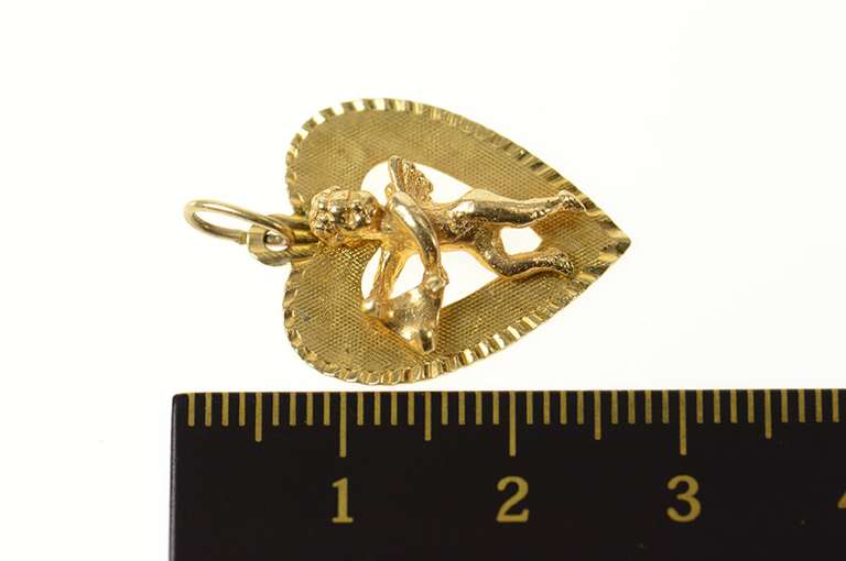 14K Yellow Gold 1960's Retro Cupid Heart Valentine Motif Charm/Pendant