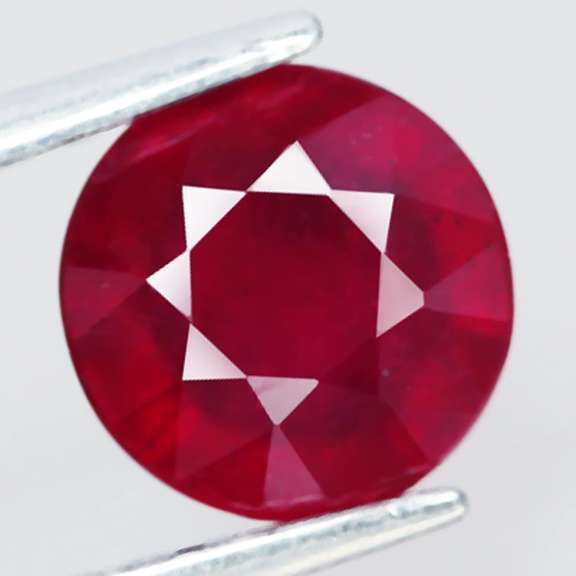 Amazing blood red 2.10ct Ruby solitaire