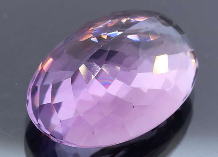 Halo flashing 32.32ct real unheated Bolivian Amethyst