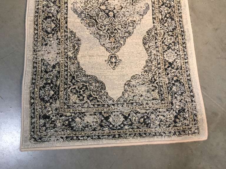 BELGIUM BLEND OF CLASSIC AND MODERN RUNNER 11'