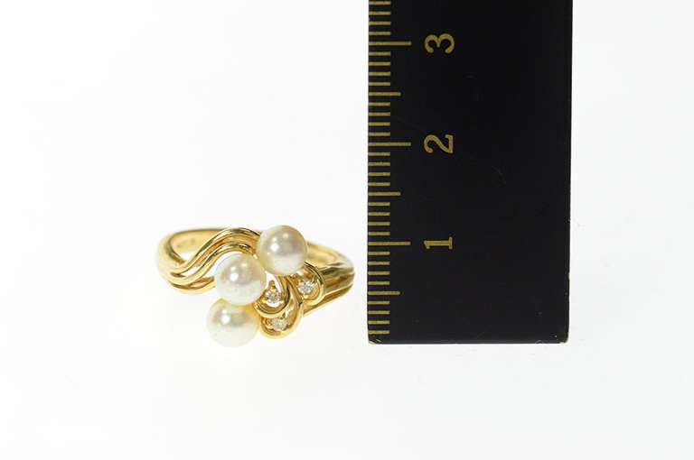 14K Yellow Gold Ornate Pearl Diamond Swirl Cluster Statement Ring