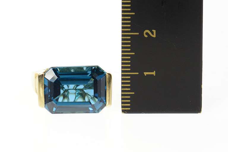 10K Yellow Gold Blue Topaz Diamond Raised Fleur De Lis Ring