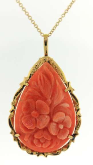 Charming Tear Drop Flower Pink Coral Necklace